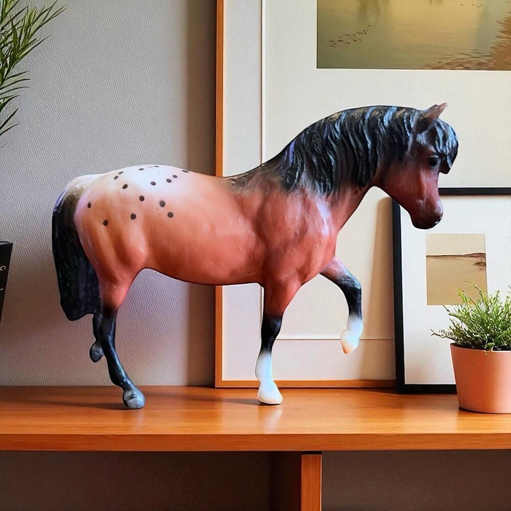 Breyer Molding Co Brown Horse Black Mane & Tail Black Spots 5x7” Appaloosa